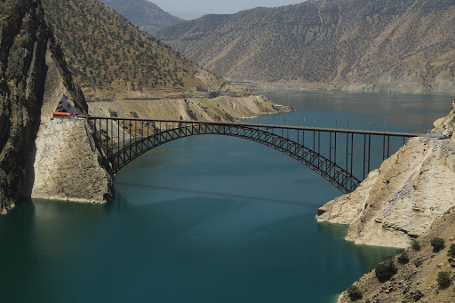 ساخت انواع پل های فلزی ( پل با تیرهای حمال , پل قوسی )